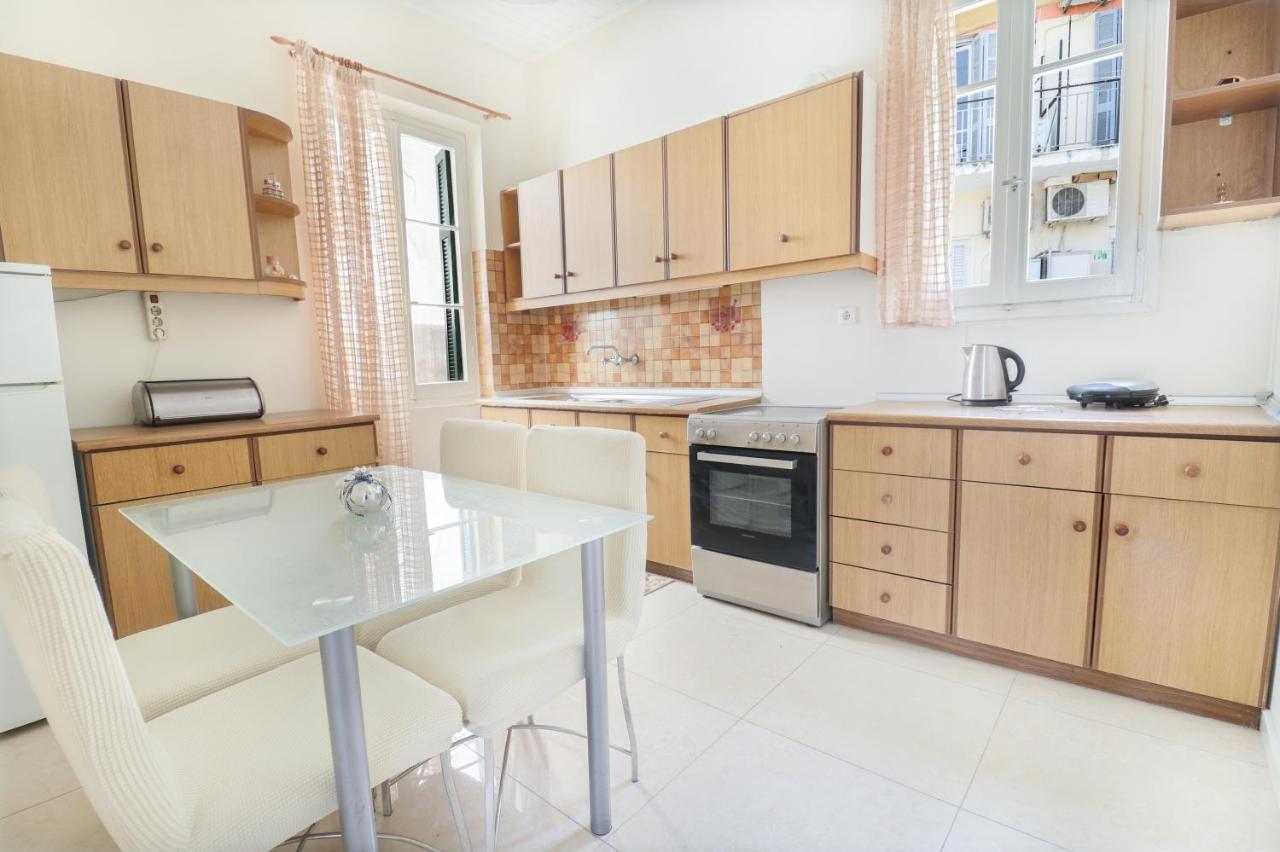 Down Town Apartment By Corfuescapes Corfu  Buitenkant foto